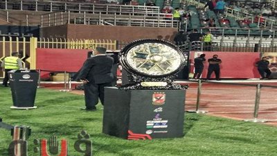 أول صور لدرع الدوري قبل تسليمه للنادي الأهلي