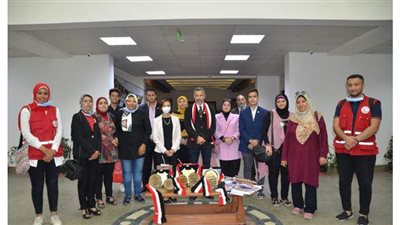 نائب محافظ الإسكندرية تكرم 146 شابا متطوعا  بالأندية الاجتماعية