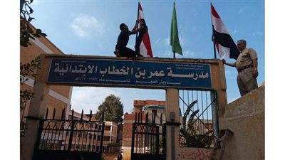 طلاب ينعون  معلمتهم الراحلة أثناء اليوم الدراسي بالدقهلية