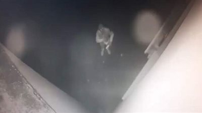 مجهول يحاول حرق مسجد في فرنسا | فيديو