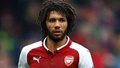 أحمد حسن:  حمل محمد النني شارة قيادة الأرسنال يدعو للفخر