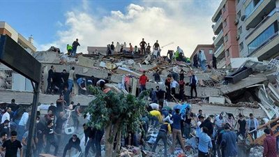 ارتفاع عدد ضحايا زلزال إزمير إلى 58 قتيلا و896 مصابا