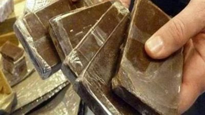 إرسال عينة من ٢ كيلو حشيش بعد ضبطها مع عاطلين للمعمل الكيميائي في الجمالية