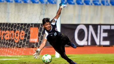 تدريبات خاصة لحراس الزمالك بمران اليوم