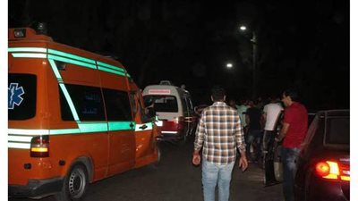 إصابة 11 شخصا في انقلاب سيارة نقل بالوادي الجديد