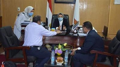 نائب محافظ الوادي الجديد تبحث إنشاء بوابة جغرافية للمحافظة