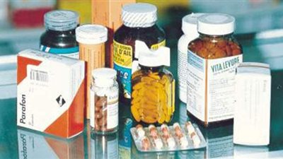 تطبيقات «ديليفري الأدوية» تهدد حياة المصريين.. تحذيرات من منتجات «بير السلم» ونقابة الصيادلة تطالب بالتدخل السريع