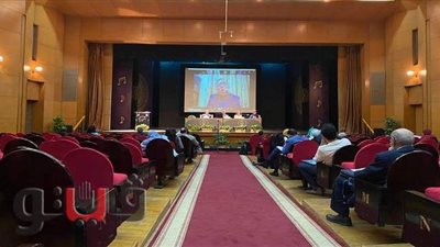 متخصصون بمؤتمر 