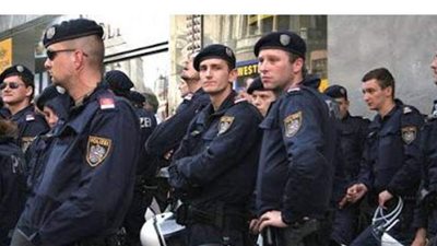 اعتقال أحد منفذي هجوم وسط فيينا