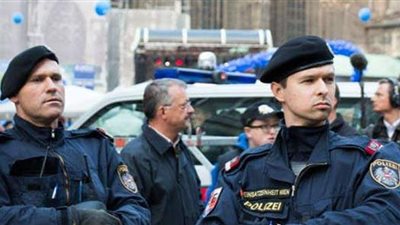 الداخلية النمساوية تناشد المواطنين بالبقاء في المنازل حتى إشعار آخر