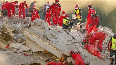 ارتفاع عدد قتلى زلزال أزمير في تركيا  إلى 100 شخصا