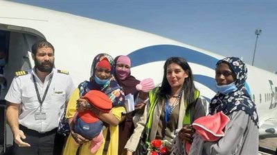 مصرللطيران تضيف رحلة ثالثة أسبوعيا إلي انجمينا