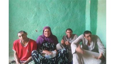 وزيرة التضامن توجه برفع كفاءة منزل سيدة تعول 3 أبناء من ذوي الاحتياجات الخاصة وصرف مساعدات مالية