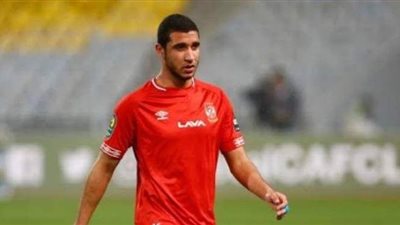 ربيعة يتعافى من الإصابة ويشارك بتدريبات الأهلي الجماعية السبت