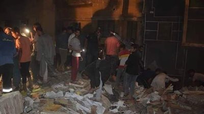 تفاصيل مصرع وإصابة 8 أشخاص في انهيار عقار بسوهاج