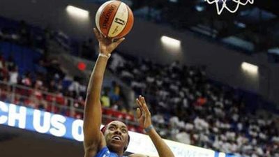 المحترفة الأمريكية كايلا ثورنتون تشارك في تدريبات 