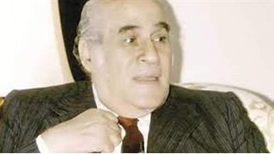 مصطفى أمين يقدم دعوة للحب فى عيد الحب