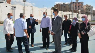 محافظ القليوبية يتفقد تجهيزات اللجان العامة والانتخابية استعدادا لانتخابات النواب