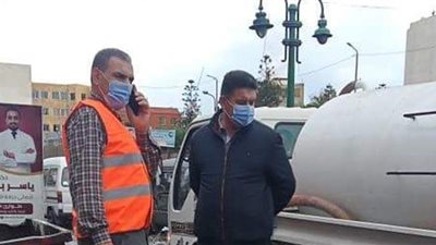 مسئولو الإسكندرية يكثفون تواجدهم فى الميادين لمتابعة شفط مياه الأمطار