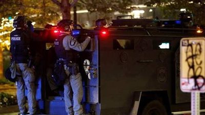 اعتقال محتجين بمظاهرة بعنوان 