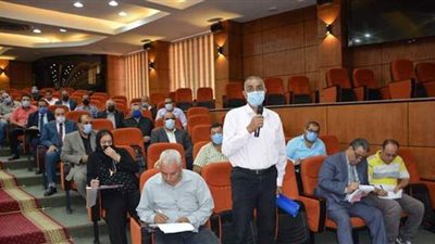 محافظ الدقهلية يستعرض الاستعدادات لانتخابات مجلس النواب