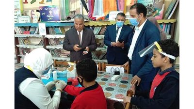 مدير تعليم الإسماعيلية يتابع أعمال مبادرة الكشف عن أمراض سوء التغذية | صور