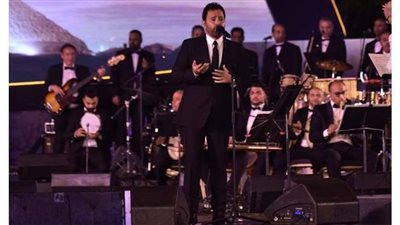 وصلة رقص لعاصي الحلاني على أنغام 