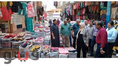 جولة لرئيس مدينة اجا بالدقهلية في مصانع الملابس بقرية طنامل | صور