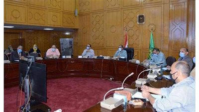 محافظ الإسماعيلية يشدد على  تطبيقات الإجراءات الاحترازية  لمواجهة  كورونا