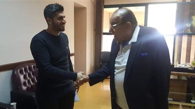 المشرف على الكرة بالمقاولون يناقش التعاون مع شركة تسويق لاعبين يونانية