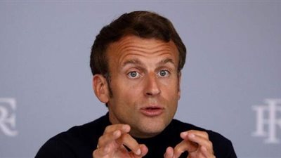 ماكرون ردًا على مقال فايننشال تايمز : لا نحارب الإسلام بل الإرهاب والتطرف