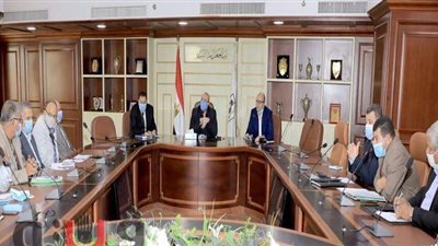 بحث مستجدات ملف التصالح على بعض مخالفات البناء ببني سويف