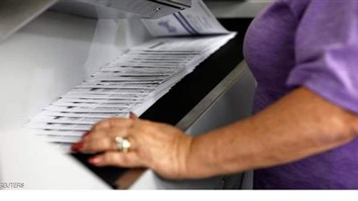 بعد أزمة بطاقات الاقتراع.. أول تحرك قضائي أمريكي ضد مدير البريد