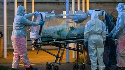 مصائب ترامب لا تأتي فرادى.. أمريكا تسجل 100 ألف إصابة بكورونا و1.112 وفاة خلال 24 ساعة