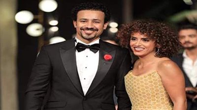 بعد يسرا.. أحمد داوود يرد على أخبار إصابته وزوجته علا رشدي بكورونا