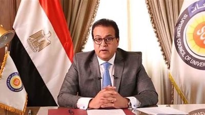 الحكومة تحسم الجدل بشأن إلغاء مجانية التعليم العالي بعد التوسع في الجامعات الأهلية