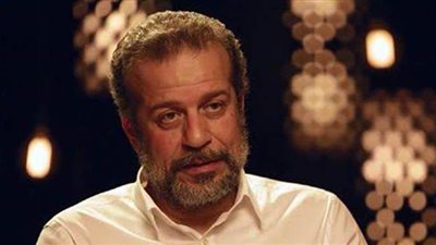 شريف منير يعلن سلبية مسحة فيروس كورونا: أوصيكم بالكمامة