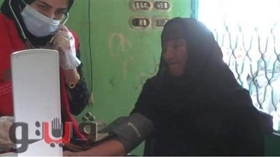 فرق طبية متتقلة لقرى نجع حمادي بقنا للكشف عن الأمراض المزمنة