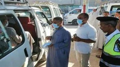 لجان مرورية بقنا لمتابعة الإجراءات الوقائية لمنع انتشار فيروس كورونا | صور