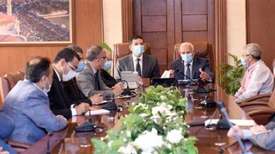 محافظ بورسعيد: الدولة تولي اهتماما كبيرا بدعم بيئة الإستثمار