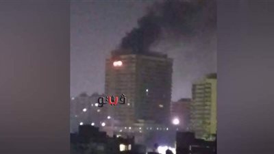 حريق هائل أعلى برج مصر للسياحة بالعباسية | صور