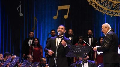 أحمد سعد يشعل مهرجان الموسيقى العربية بالإسكندرية