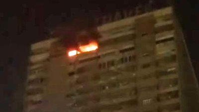 إخماد حريق نشب داخل شقة سكنية ببرج مصر للسياحة في العباسية