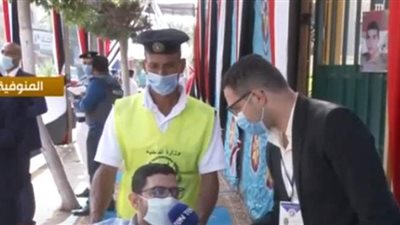 من أمام لجنة بالمنوفية.. مواطن من ذوي القدرات الخاصة يوجه رسالة للمصريين  |فيديو