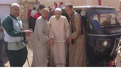 ازدحام أمام اللجان الانتخابية في كفر الشيخ.. وكبار السن يتصدرون المشهد | فيديو