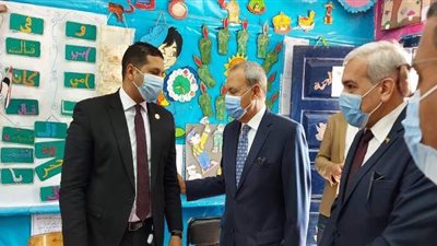 محافظ القليوبية يتفقد مقار اللجان الانتخابية للأطمئنان على سير العملية الانتخابية