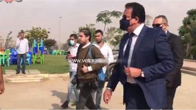 الحكومة في طابور الانتخابات.. أشرف صبحي أمام لجنة طبري الشروق.. سامح شكري بلجنة سيزا نبراوى.. وزير الإنتاج الحربي في مصر الجديدة.. ومحمود توفيق بالقائمة