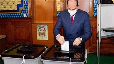 5 صور ترصد إدلاء السيسي بصوته في انتخابات مجلس النواب 2020