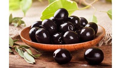 طريقة تخليل الزيتون الأسود