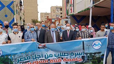 محافظ الإسماعيلية يترأس غرفة عمليات الانتخابات ويشيد بحرص المواطنين على المشاركة | صور